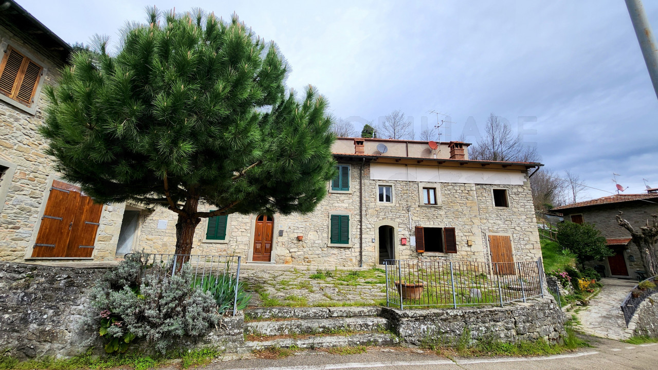 6 locali in vendita a Montemignaio Arezzo