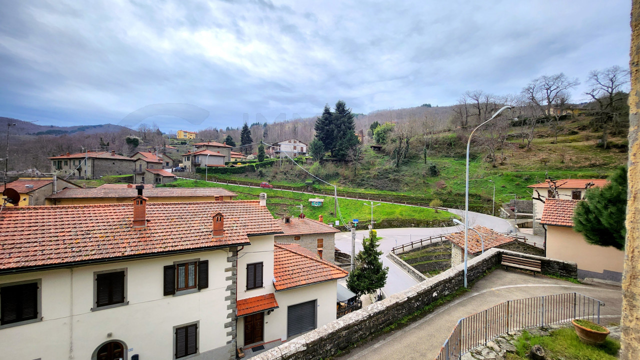 6 locali in vendita a Montemignaio Arezzo