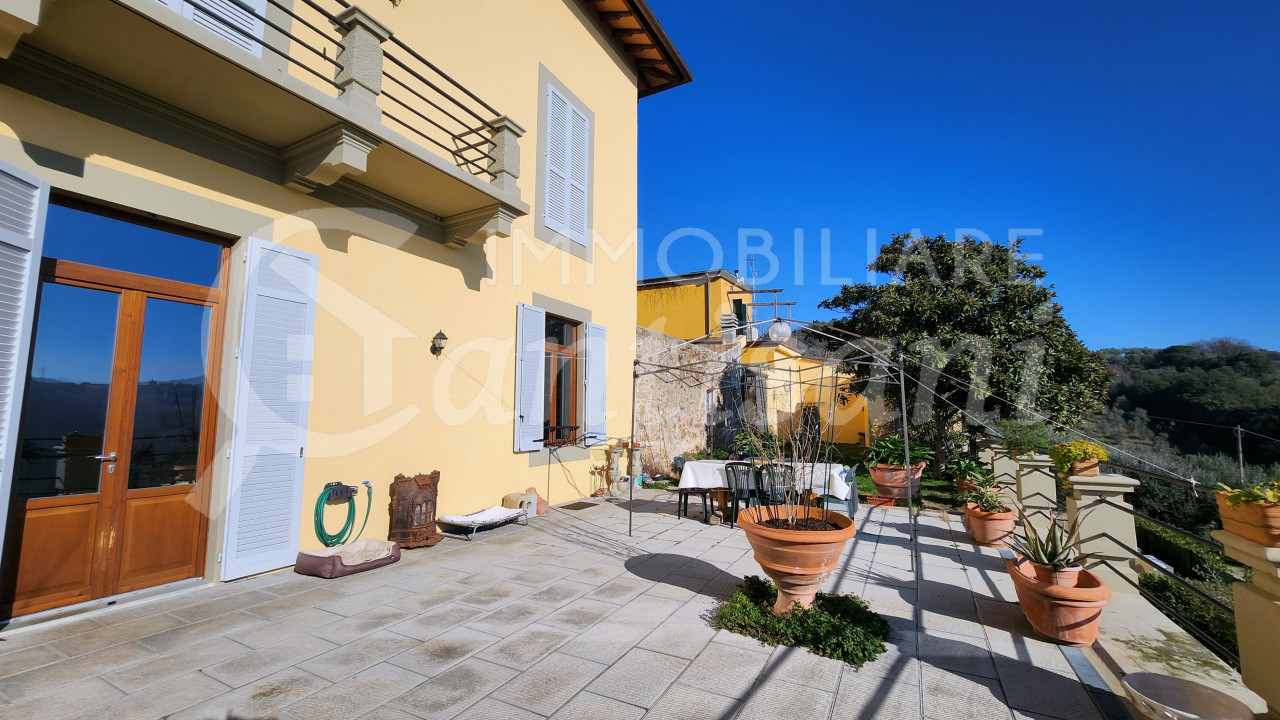 Appartamento con terrazza panoramica Colline di Serpiolle