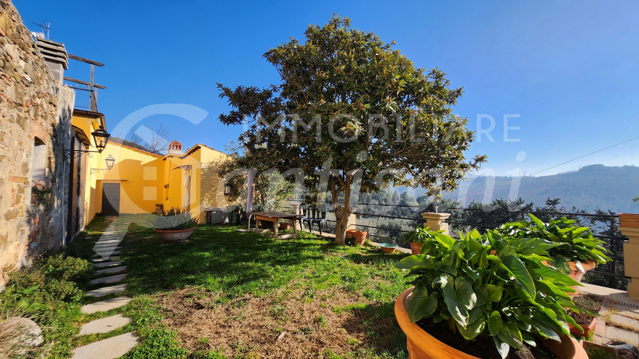 Appartamento con terrazza panoramica Colline di Serpiolle