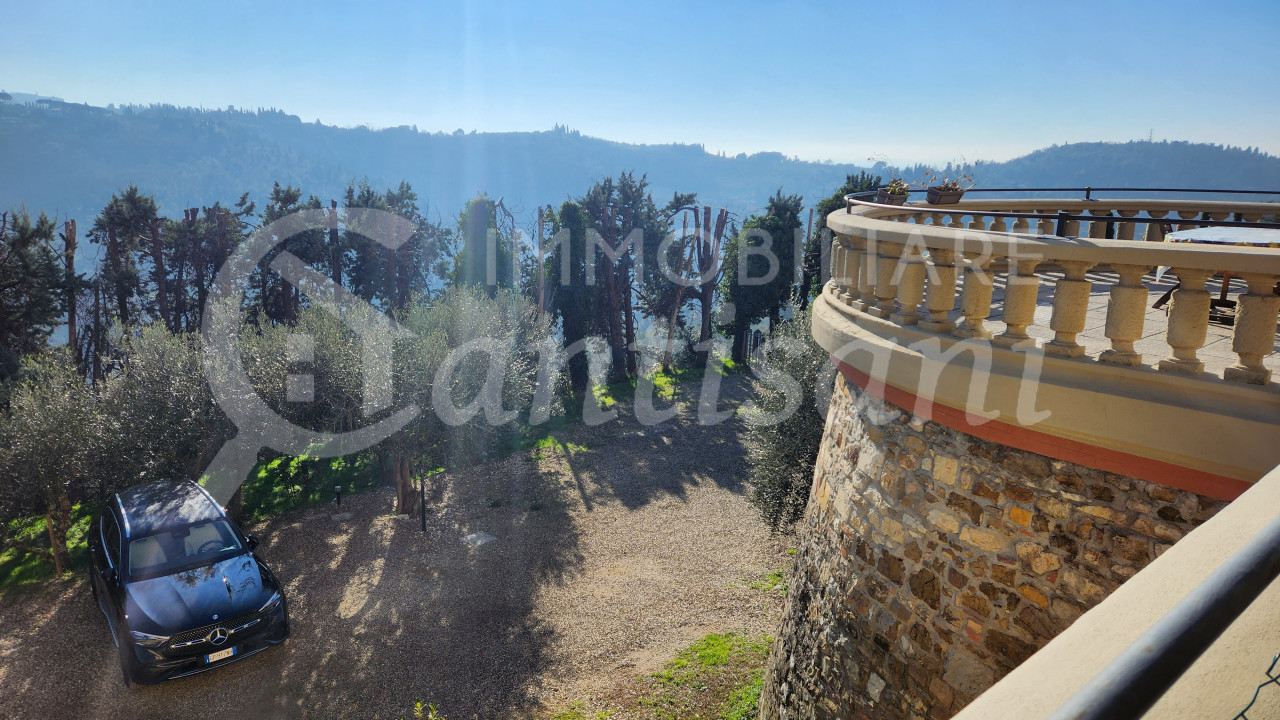 Appartamento con terrazza panoramica Colline di Serpiolle