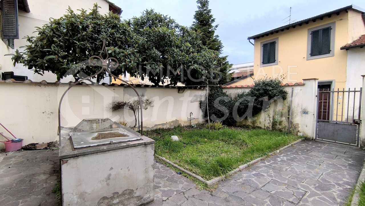 Bilocale con giardino in vendita a Sesto Fiorentino Centro